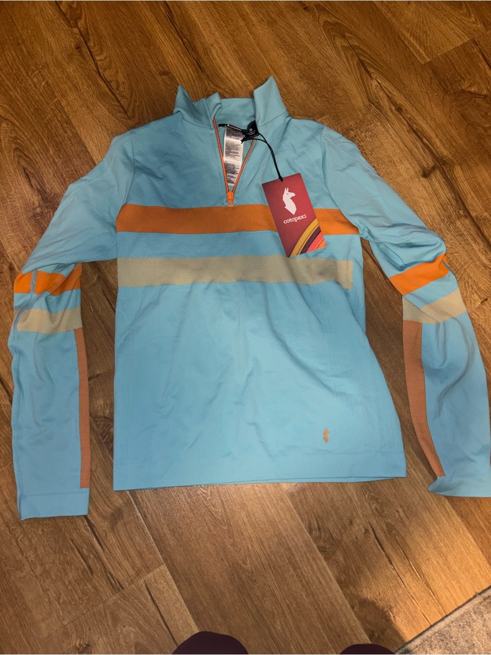Cotopaxi Women's Debajo Seamless Baselayer Quarter-Zip in bluebird stripes